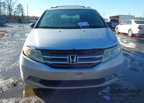 2013 Honda Odyssey Touring/Touring Elite из США, поврежденный, VIN 5FNRL5H98DB022625